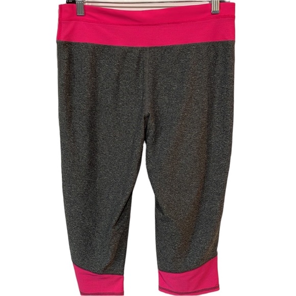Vogo Athletica Capri Leggings - Picture 2 of 3